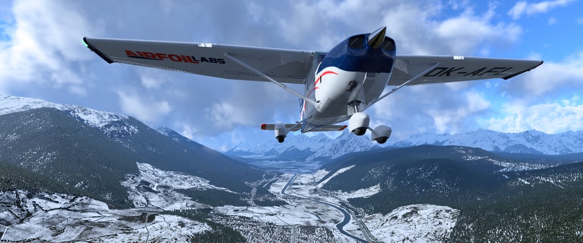 Airfoillabs's tweet photo. Incredible Innsbruck in X-Plane 12! Airfoillabs 172 NG DIGITAL. https://t.co/XodRYdExi1 https://t.co/Bn82rE4Sfs