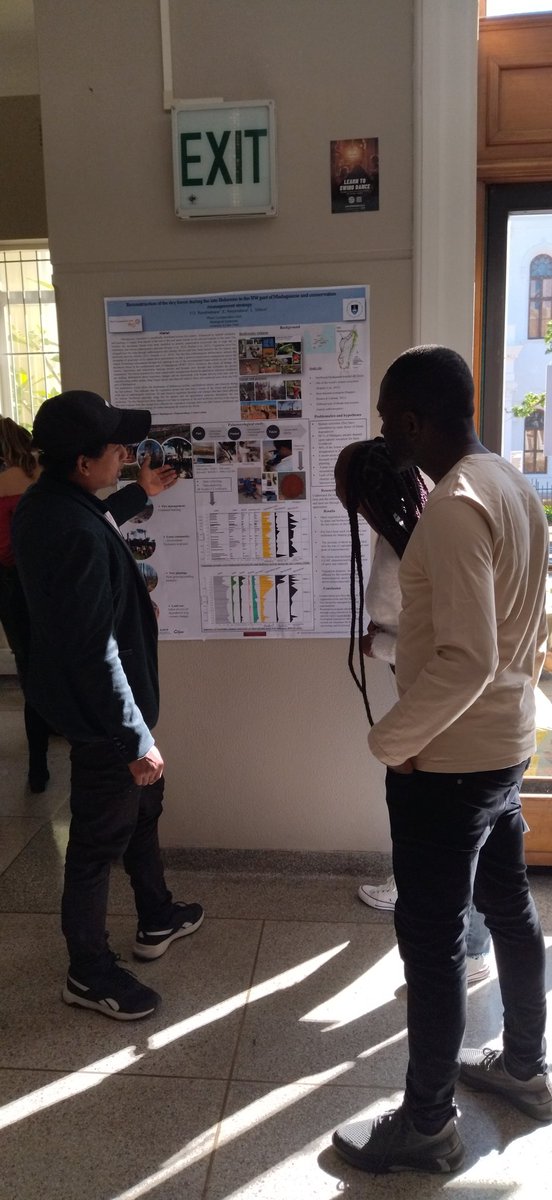 So proud to be able to present the first result, using #Palaeoecological approach in #dryforest conservation,  during #ARF on climate change 2022 at <a href="/StellenboschUni/">Stellenbosch University</a> .