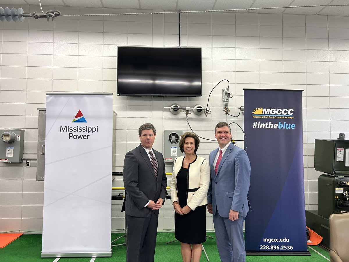mgrahamMGCCC's tweet photo. Great partnership opportunity with MS Power for the lineworker program! #MSPower #AccelerateMS #MGCCC https://t.co/Y42BnnDAWG