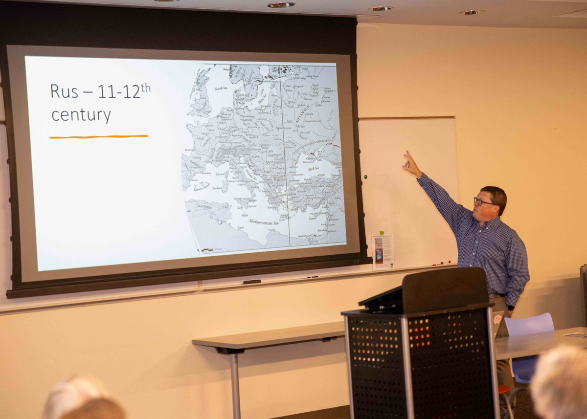wittenberg's tweet photo. Kenneth E. Wray Endowed Chair Christian Raffensperger recently gave a lecture on the war in Ukraine at the Clark County Public Library as part of the Knowledge Shared Series of the @WittHumanities. He was also featured here: https://t.co/CrG5O82mFS #HavingLight https://t.co/rq1aVE4MV3