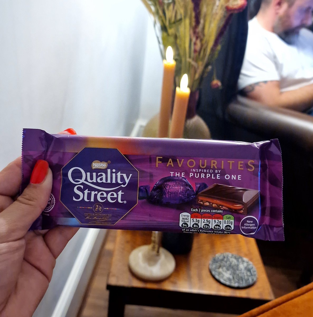 Llioangharad's tweet photo. THIS IS A GOOD DAY. 💜 
@Nestle #qualitystreet https://t.co/VmQCSi1gf6