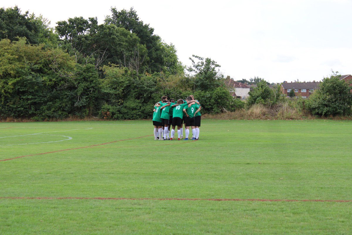 chloe_sib_'s tweet photo. Team photos for the @Chimaira_1s Taken on a Canon EOS 2000D. https://t.co/wU0dCUfzBQ