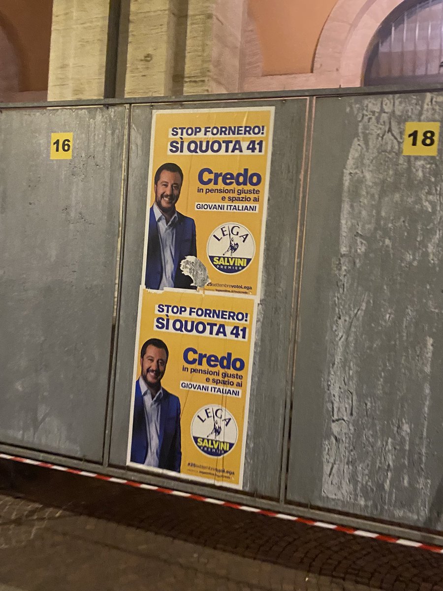 PatrickNdreka's tweet photo. Basta farsi un giretto per capire di chi la “maggioranza” ha veramente paura . Da notare l’unico manifesto strappato . #ElezioniPolitiche22 #pd #enricoletta https://t.co/VUJuKGutr2
