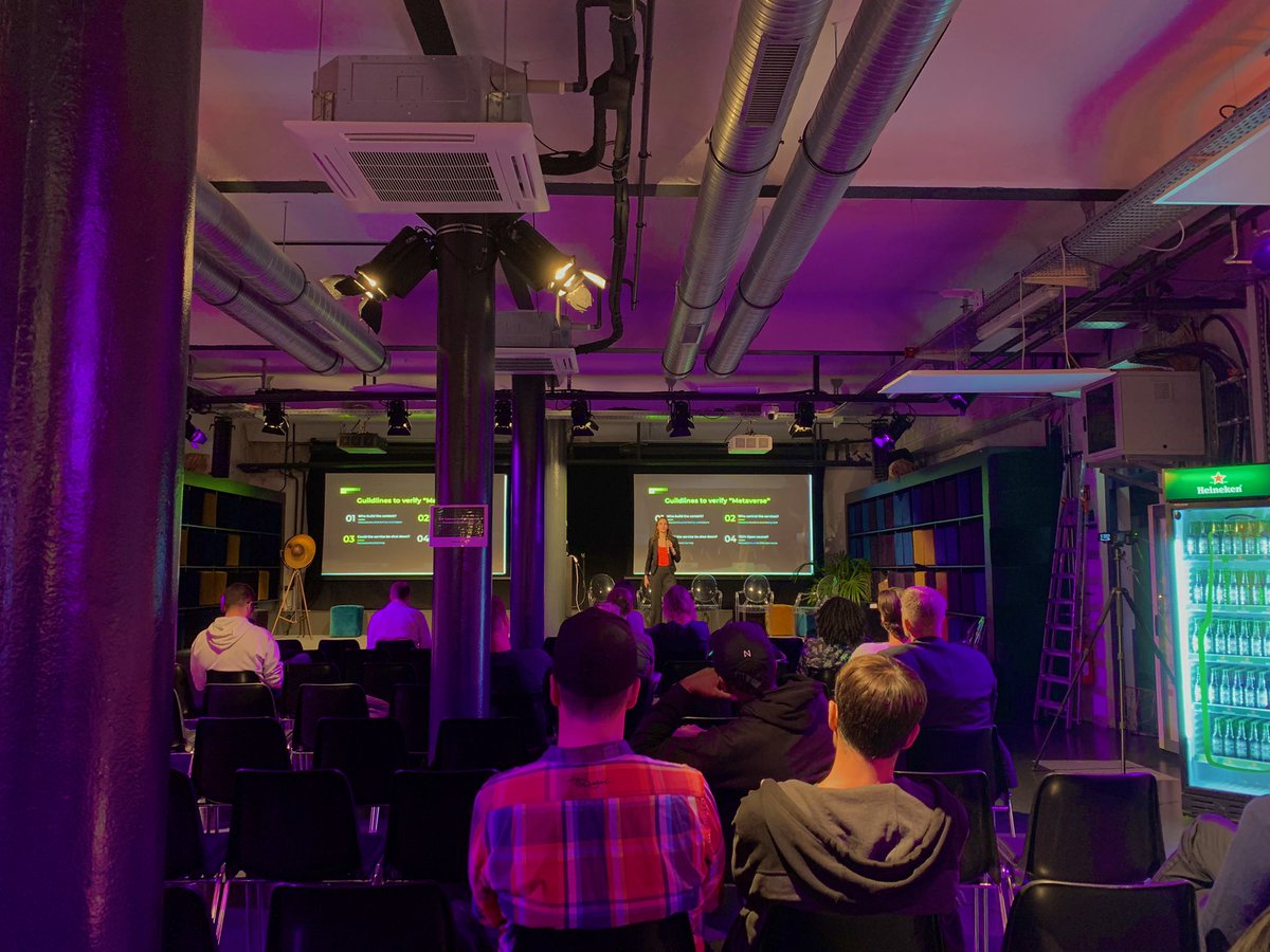 It's very hard sometimes to capture your audience's attention while explaining some new terms or the whole project.. 

But <a href="/zoemcfox/">zoé mc ₱</a> managed to do this just with these fantastic 4 points about #metaverse! 🤖

Definitely the best part of this presentation about <a href="/PhalaNetwork/">Phala Network</a>!