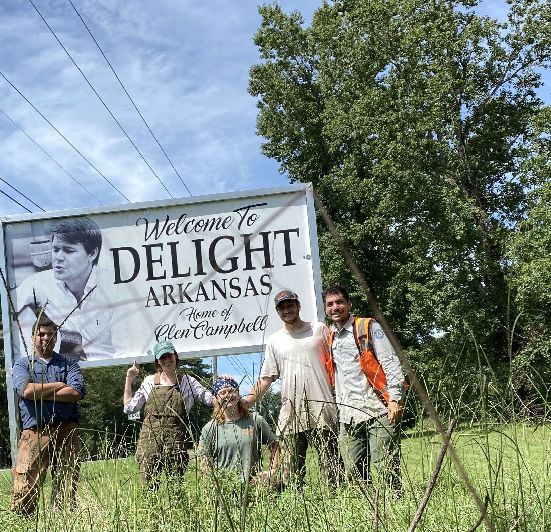 TreeswiftTech's tweet image. Some of our Data Annotators assisting our Operations team in field work down in Arkansas. Sure was a hot one! Breathtakingly beautiful too.

#forestry #data