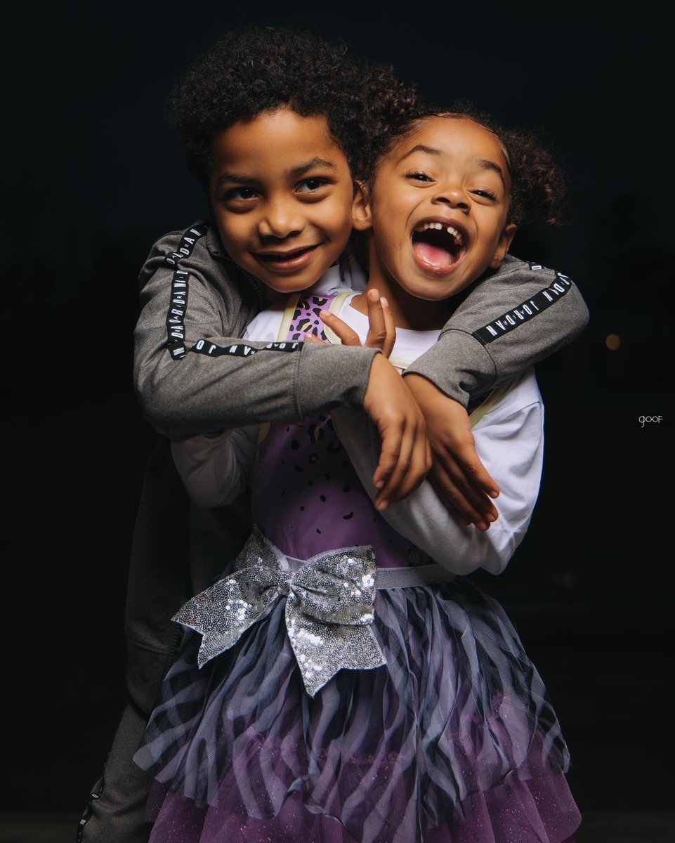 goofbrand's tweet photo. Love Hate relationship #siblings https://t.co/rvu5Glt2RR
