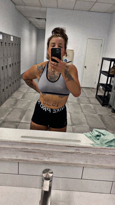 Sweaty 🥵 #clicklinkinbio https://t.co/yhG9hmns5h<a href="/tag/clicklinkinbio"class="tags">#clicklinkinbio</a>