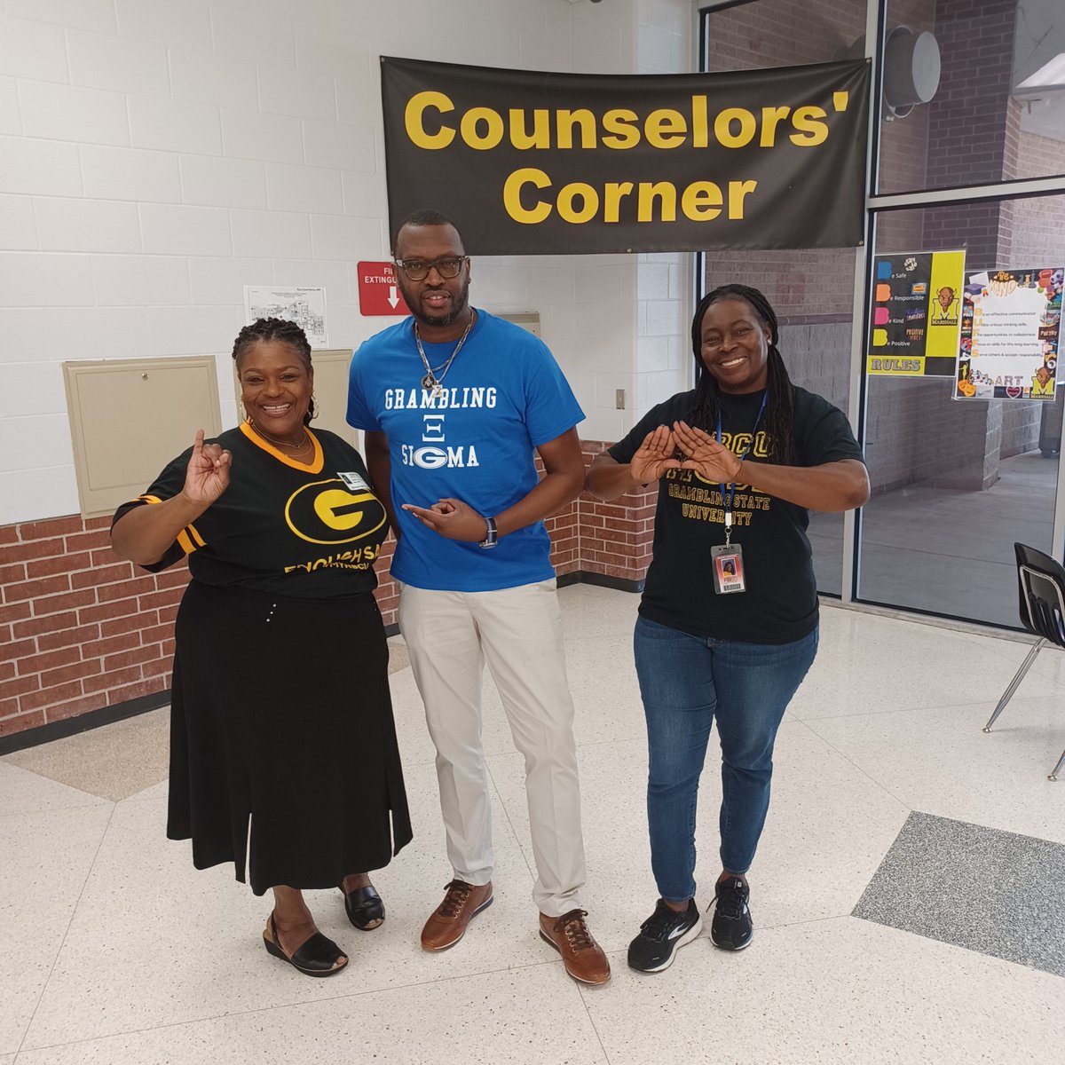 tmhsfuture's tweet photo. Repping Grambling State University on College Wednesday! So happy to have Angela Lundy-Jackdon with Achieve Upward Bound join us today! https://t.co/jKQi2zZX0b