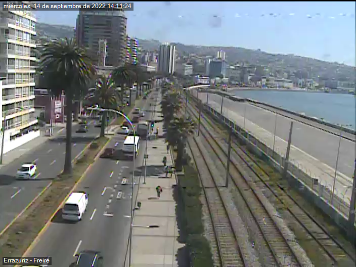 TTIValparaiso's tweet photo. AHORA [14:13] #Valpariso: tránsito normal en Av. Errázuriz desde Rodríguez hasta Sotomayor en dirección Puerto. Precaución. https://t.co/HJRsDogke8
