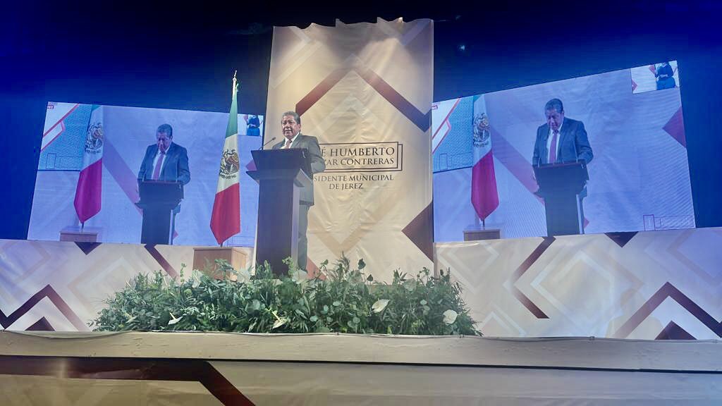fsonduk's tweet photo. Tuve la oportunidad de saludar y acompañar al Dr. @JoseHum08319092 Alcalde del municipio de Jerez a su 1er informe de gobierno.
Extiendo una felicitación por su labor y compromiso con el pueblo mágico de Jerez. https://t.co/Gq4MehbOq6