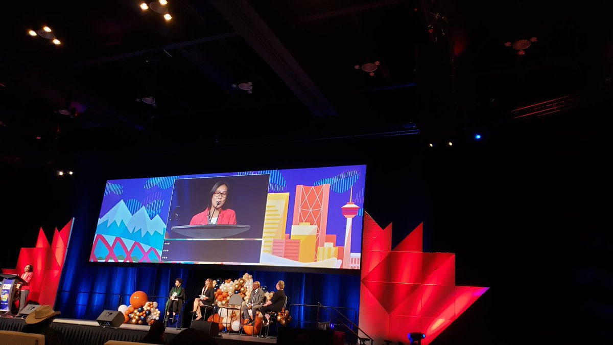 SanjayaMishra's tweet photo. Opening plenary session of #PCF10 highlights the sub-themes and key challenges faced for "Innovations for educational resilience". @COL4D @AthabascaU @ContactNorth @AshaKanwarCOL @DrJoannaNewman @CKwauk https://t.co/PbrJbFCD04