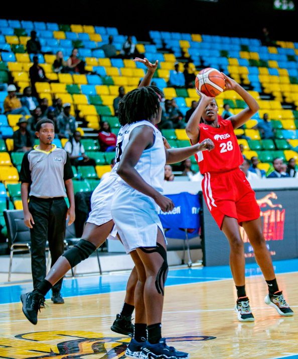 ferwabaRW's tweet photo. #RBLPLAYOFFSFINALS22
GAME 4
4th Q 8:26
(1) #APRWBBC 48-55 #REGWBBC (2)
Watch the game live on
https://t.co/ASukl782aW…
#RBL https://t.co/ORCV8BBDB7