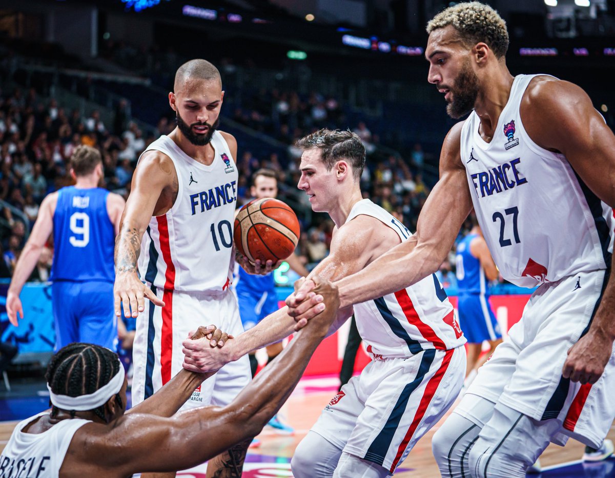 ParlonsNBA's tweet photo. DIRECTION LES DEMI-FINALES 🇫🇷🔥 https://t.co/wPUJb2Drpz
