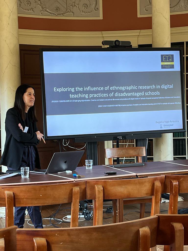This week, four of our team members presented their research at Oxford Ethnography and Education Conference. <a href="/mbvigo/">Begoña Vigo Arrazola</a> <a href="/CristinaMP_22/">Cristina Moreno</a> <a href="/DGGoncet/">Daniel G. Goncet</a> <a href="/AnaV_Unizar/">Ana Virginia López Fuentes</a>
#OEEC #Ethnography #Oxford