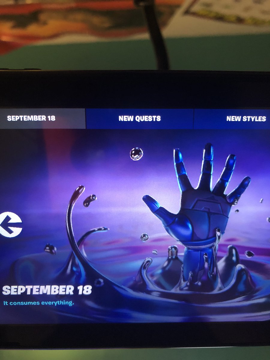 MiniDragon's tweet photo. @FortniteGame 👀 https://t.co/r9d5BDlYK4