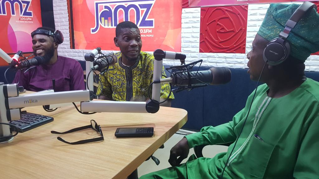 Jamz1001FM's tweet photo. For Interesting Conversations And Topics Join The Abula Junction Weekdays On Jamz 100.1Fm π»
.
.
#jamz1001fm #jamzfmibadan #abulajunction https://t.co/sKwOBHNmNn