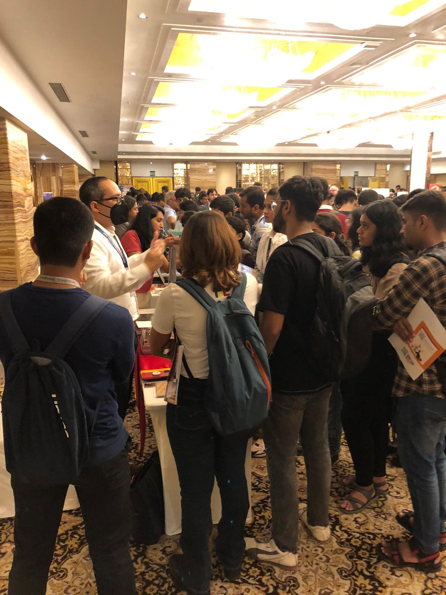 USA: A Study Destination tweet media