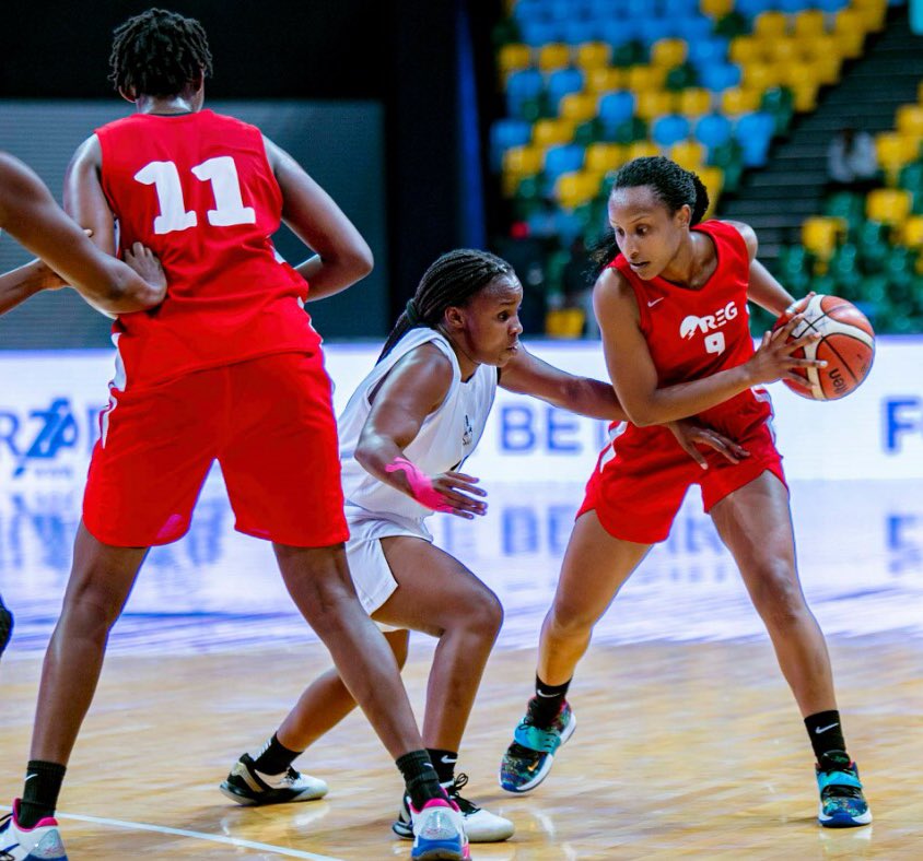 ferwabaRW's tweet photo. #RBLPLAYOFFSFINALS22
GAME 4
4th Q 3:51 to go
(1) #APRWBBC 50-62 #REGWBBC (2)
Watch the game live on
https://t.co/a91eaWP0Id
#RBL https://t.co/1wRbvyLx8J