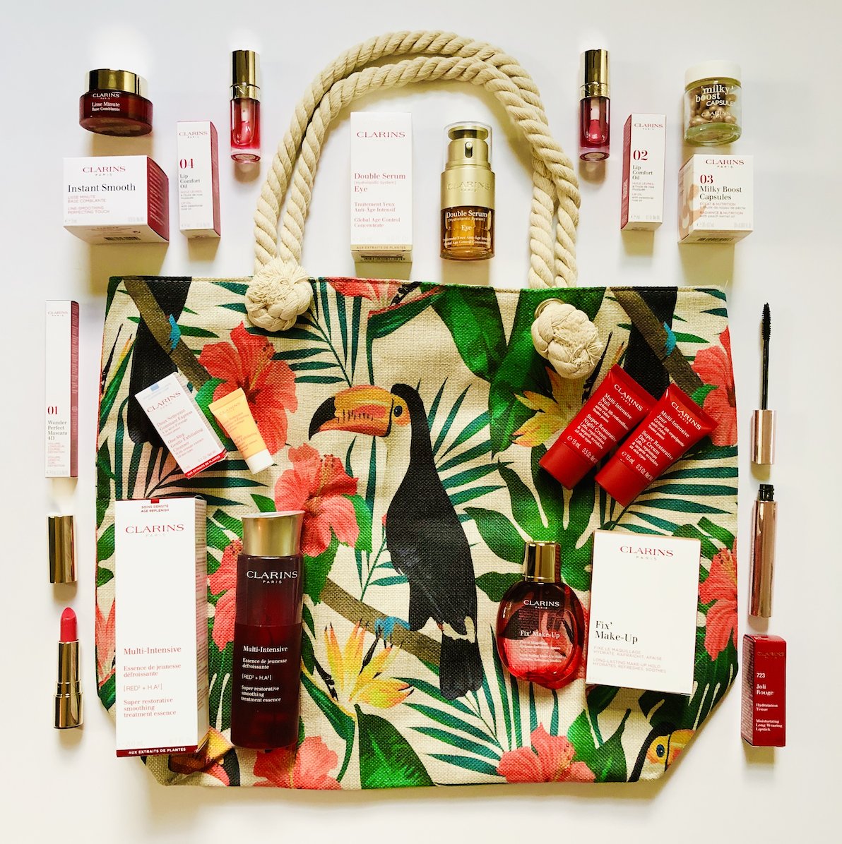 davelackie's tweet photo. Love Clarins? So excited to be giving away this #ClarinsAllStars set on my Instagram page 'davelackiebeauty'. Enter here: https://t.co/iEWzAFk8e9 for your chance to #win (ends 09/22) #ad Good luck to everyone! Some of my favourite Clarins products!! https://t.co/ajzapgCcrj