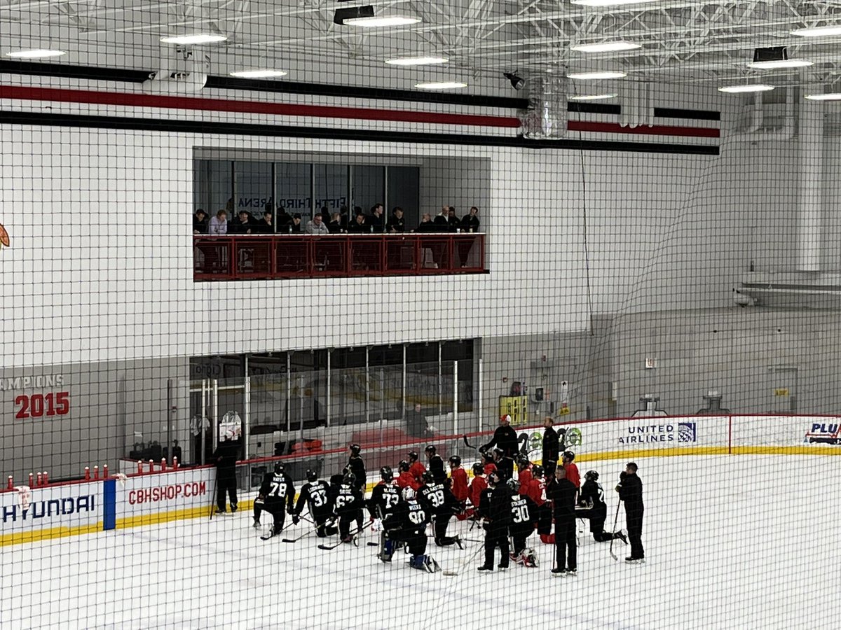 Full house of #Blackhawks brass overlooking the prospects as they begin prep for the Tom Kurvers Prospect showcase this week