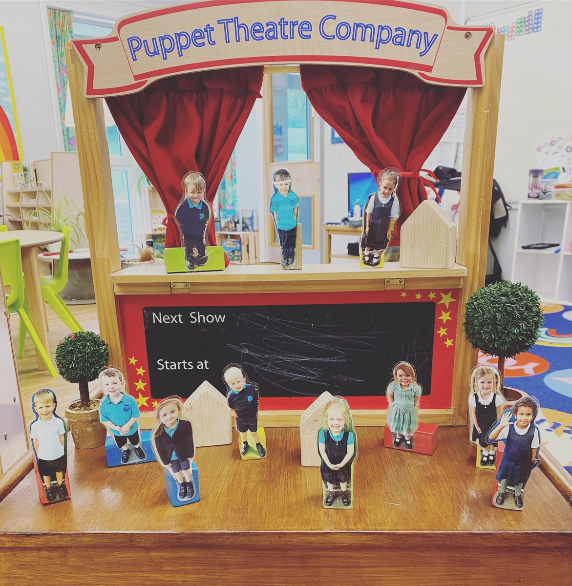 GreenfieldsKGPS's tweet photo. Today we turned our new intake into puppets with their very own puppet theatre. #earlyyearstalk #edutwitter #eyfs #teachingreception #communicationandlanguage #storytelling https://t.co/FGaeCUPAi2