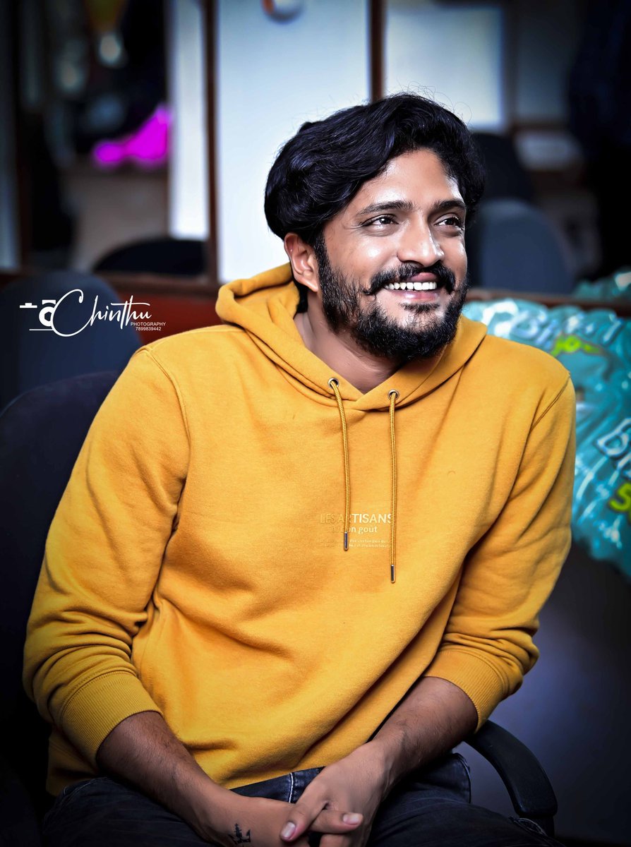 Chinthu_Bacchan's tweet photo. Hii @ImSimhaa Brother my click’s pics how is it Boss❣️@ImSimhaa ♥️🌍 @VasishtaSimhaFC https://t.co/iz4a96N1zZ