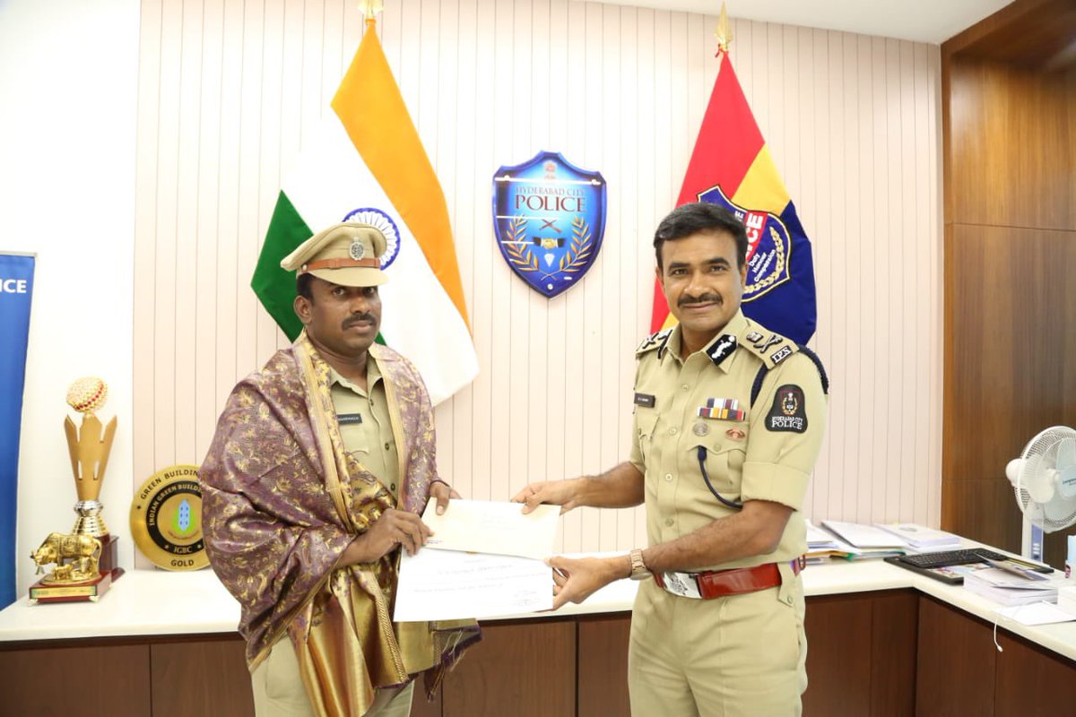 The quick intervention of police officers and good citizens saved many lives. Congratulations, and my thanks to them all!