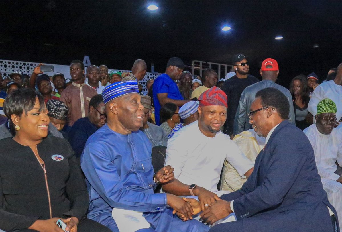 The moment the Unifier met the Heartbeat of Lagos PDP the Atmosphere send down a signal that PDP will takeover Nigeria 2023.
We trust in God and so shall it be done 2023🤝🏽🤝🏽🤝🏽

#AtikuInLagos