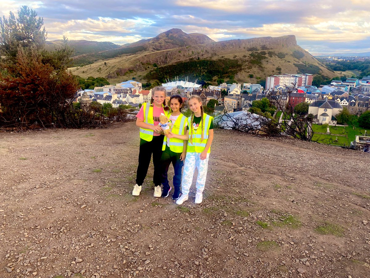 Time to take in the views of a very beautiful #Edinburgh after a fun day of activities. It’s nearly time to settle down for the night but a little bit more fun and exploring before we do <a href="/wearenewington/">Newington Academy</a> thanks <a href="/ABPHumber/">ABP Humber</a> for sponsoring this visit it has already been life changing