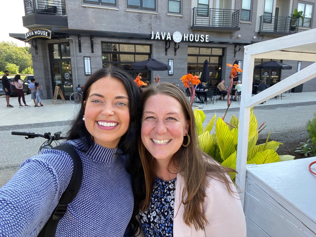 INHumanities's tweet photo. Our Kristen Fuhs Wells Communications Intern, Lydia Laker, met the real-life Kristen Fuhs Wells today! 👯‍♀️#twinning https://t.co/yKzVZSnoeJ