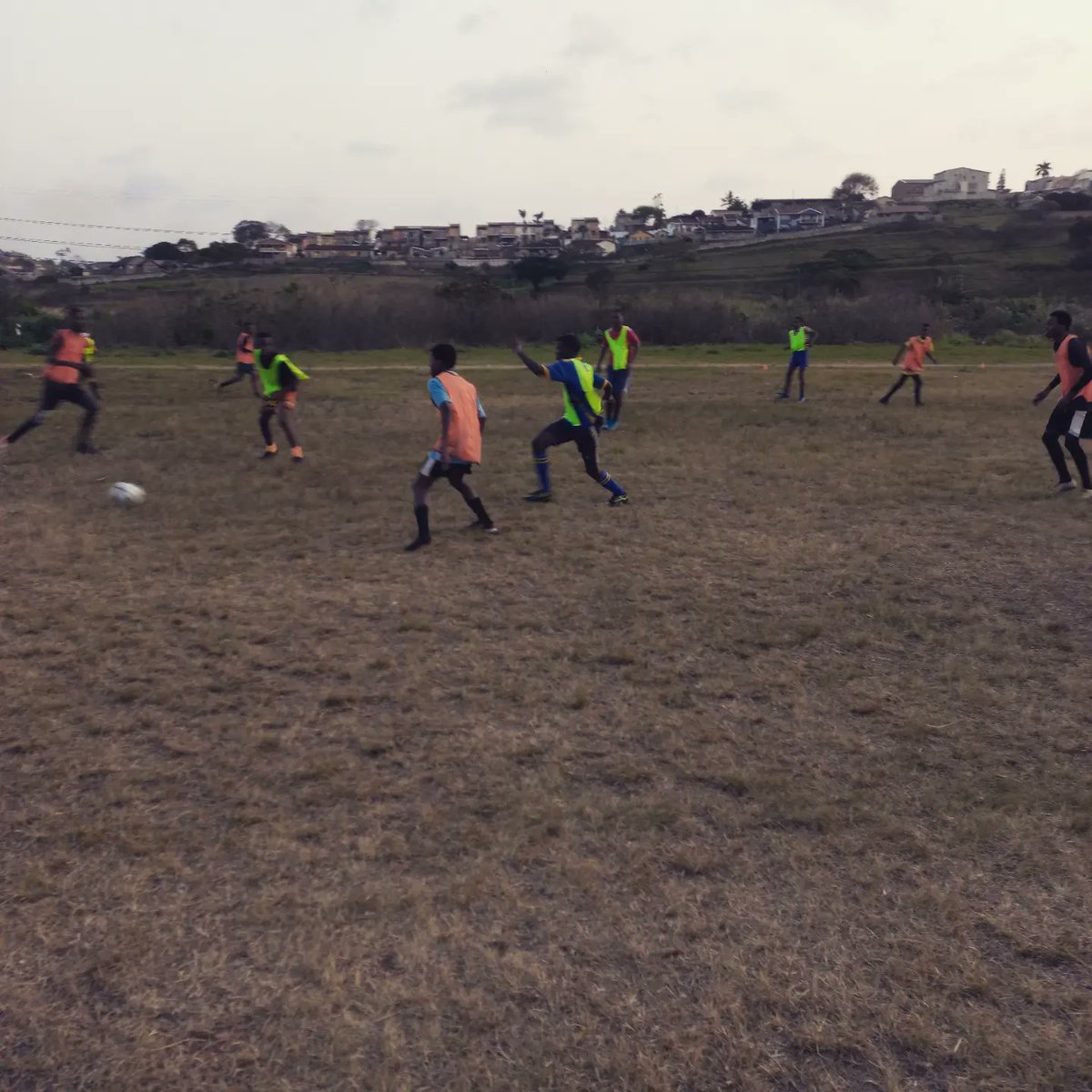 SuperStrikersfc's tweet photo. Training for the weekends soccer tournaments💥❤️⚽️🔥 https://t.co/pUVitTAsRR