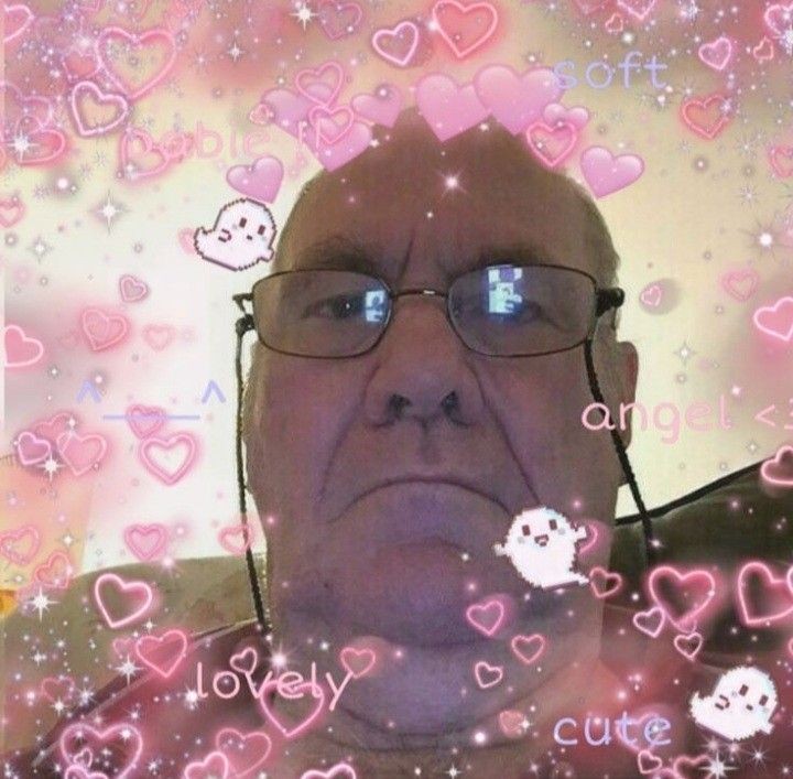 MinamiNene's tweet photo. @ggmccree @CelebsArabic خف علينا يالشايب 😭😭😭 https://t.co/ePq6erWxUr