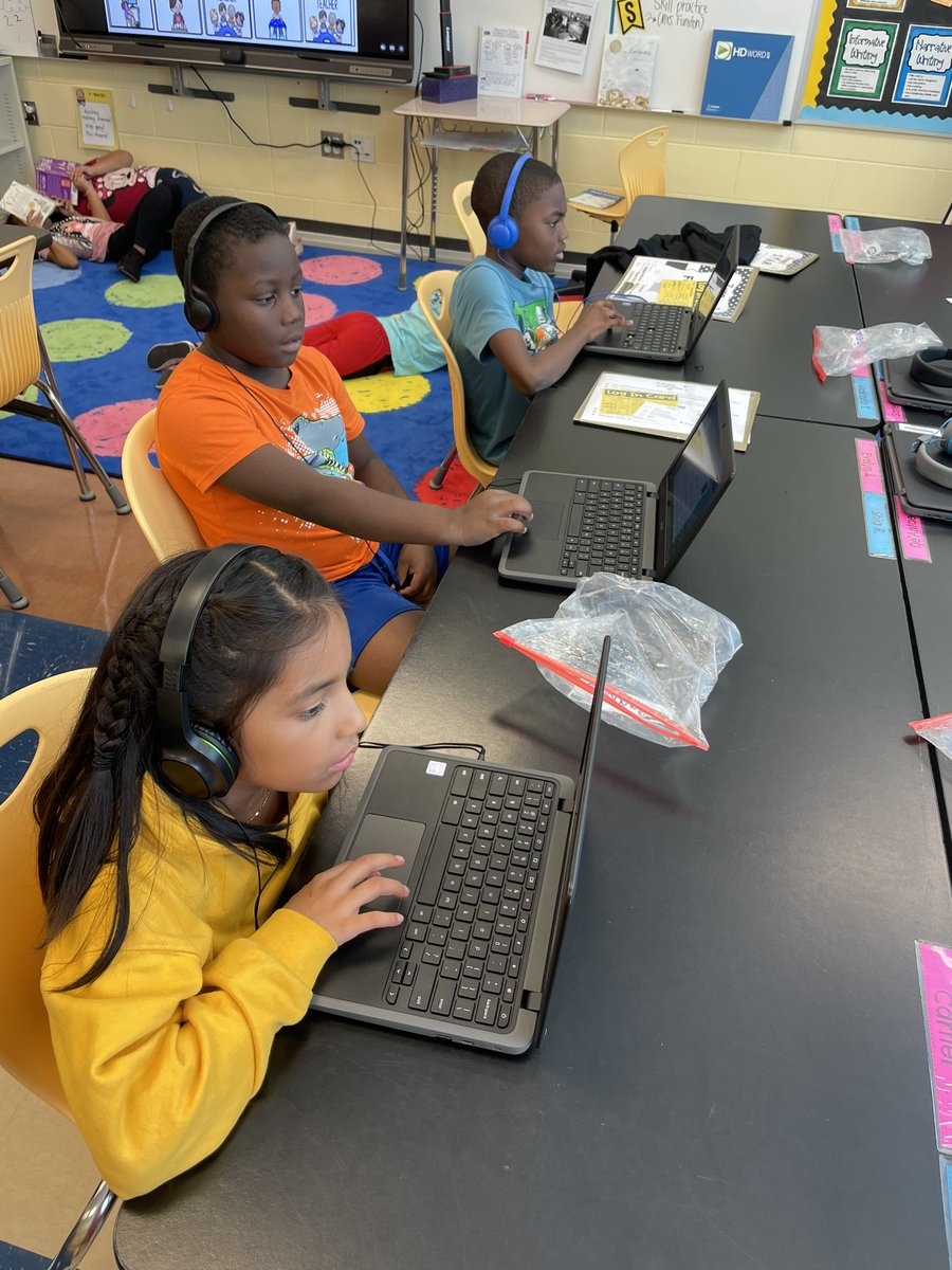 MrsFunston_RV's tweet photo. “CAMPS” center rotations are underway in room 203! So great to see students engaged in their independent learning activities, as well as teacher-led groups. @Kimsue513 https://t.co/kkPZEyPfSY