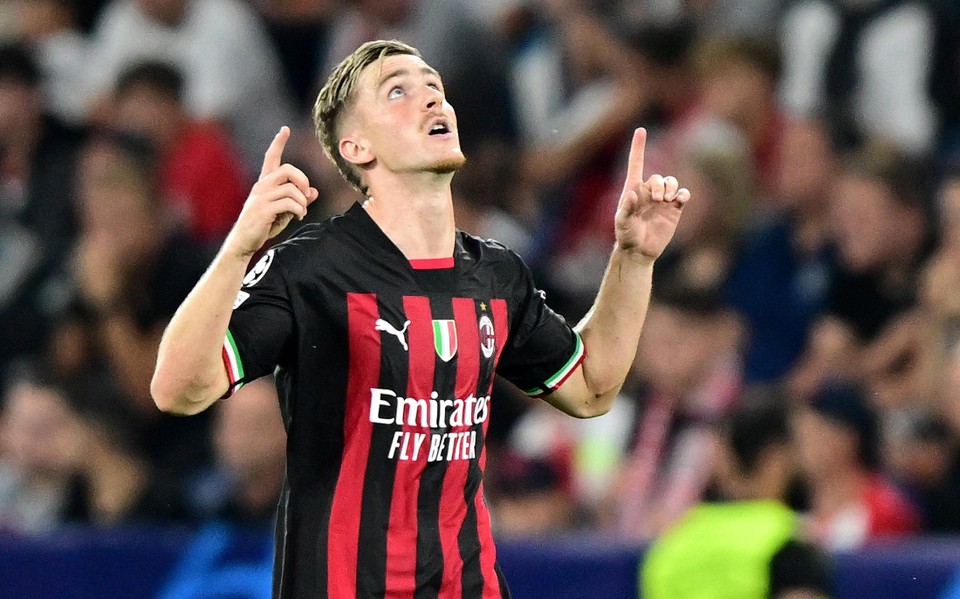 AC Forza Milan 1️⃣9️⃣🇮🇹🏆 tweet media