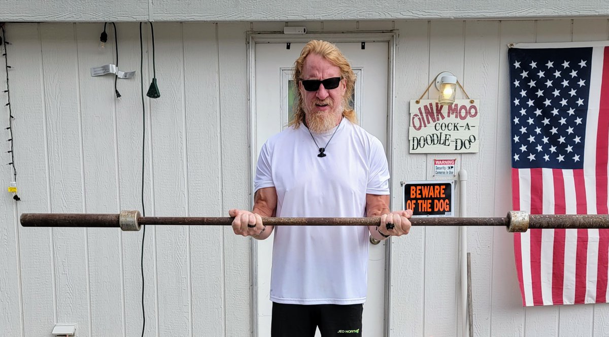 MetalHeadSev's tweet photo. Stay fit, thrash longer, Stay FIT, Mosh harder, STAY FIT!
#exercise #stayfit #thrasher #metalhead #deathmetal #deathcore #metalcore #thrashcore #djent #grindcore #scream #growl #frontman #vocalist #lyrcist #headbanger #viking #veteran #breakshit https://t.co/YxiE9s3apH