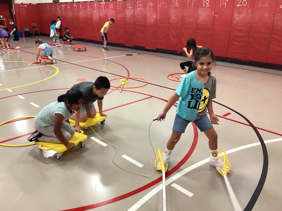 tgree03's tweet photo. #ewlearns #physed More creative tactics in “Island Hopper.” https://t.co/lfjprUx6vz