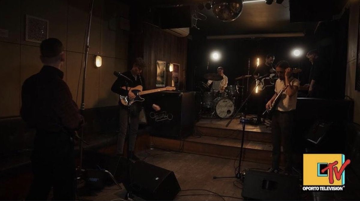 Latest #OportoTV session with <a href="/householddogs/">Household Dogs</a> live now... youtube.com/watch?v=tf-pr5…

3 songs recorded in one take by our crack team. Give it a like / share to keep the OTV buzzing 📺🎉