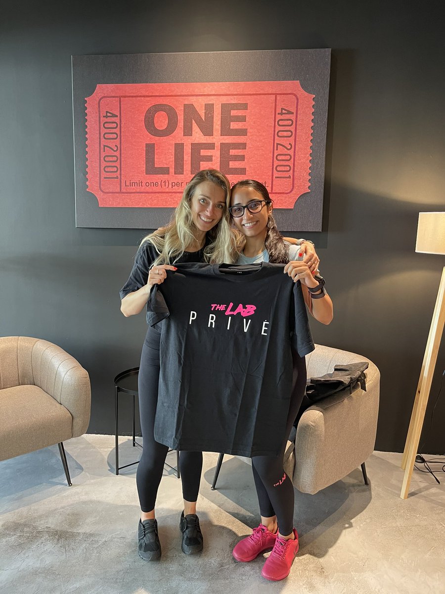 thelabprive's tweet photo. Welcome to THE LAB PRIVE Monica Jhangimal!

Founding Member #04 

Monica is a doctor and she has a stressful life. We are here to help her improving her sleep, her focus, her mindset and to keep her strong to be able to sustain long hours at work 👩🏻‍⚕️ https://t.co/pu7YJo31Y1