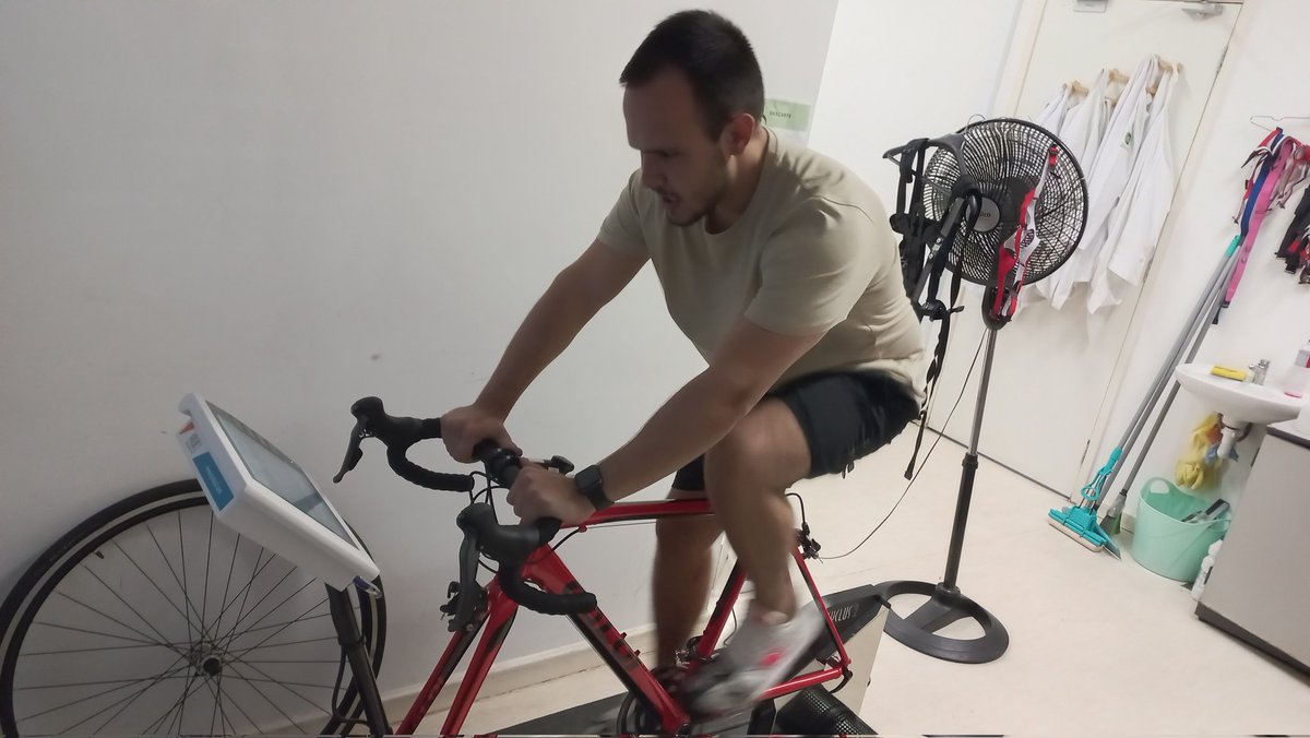 Bicycle_Bryan's tweet photo. Some new toys in the @Appl_Phys_Nutr exercise performance laboratory
π₯³π²π΄ββοΈπ΄ββοΈ#cyclus2 https://t.co/yroxzWEmj7