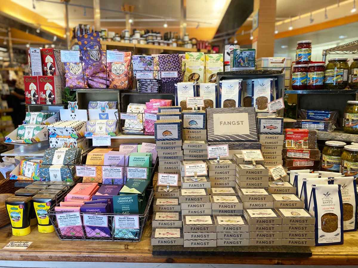 Try tinned trout, salmon, brisling and more from FANGST and chocolates from Standout Chocolates. Plus, don't forget to pre-order your Rosh Hashanah and Yom Kippur meals! - mailchi.mp/markethallfood…