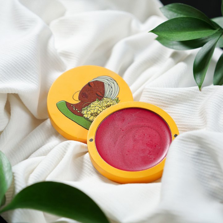 liseklara's tweet photo. BELLE DAME; This Balm2Blush is rich in vitamins and antioxidants and looks stunning for day and night.

. 
. 

#plenitudeskincare #balm2blush #blush #lips #cheeks #eyes #eyemakeup #eyeshadow #eyeshadowpalette #lipglosslover #lipglossaddict #veganmakeup #organicmakeup #naturalmake https://t.co/cI6cO1iAIT