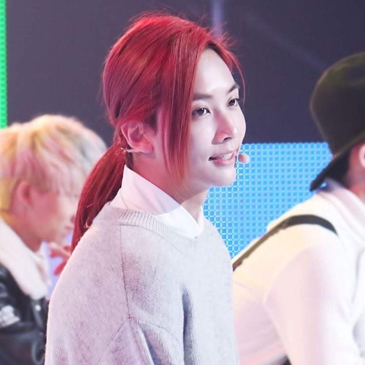 remembering long, long red #정한 today