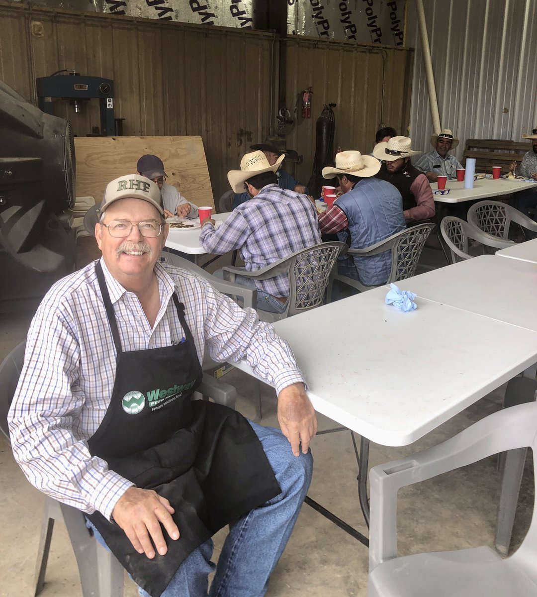 FrionaI's tweet photo. Thank you to all of the hard-working employees and cooks at Friona Feedyard! #FrionaBeef https://t.co/Iy5Fefhdqu