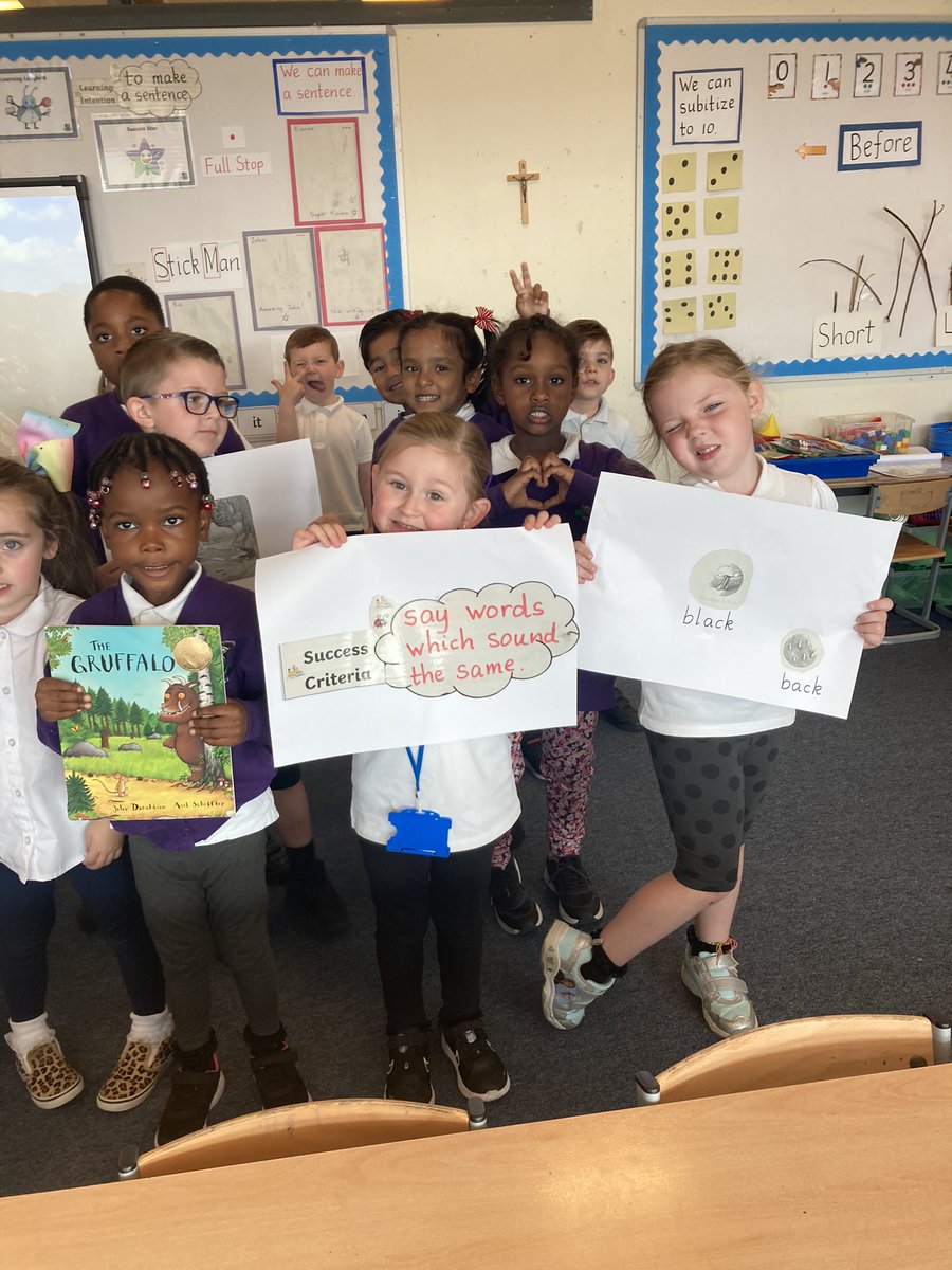 Mrs_Greig's tweet photo. P1a @StMonicaMilton and our new ‘Gruffalo’ mini topic. 
We rose to the ‘rhyme time’ challenge to generate rhyming words stemming from the book. We created ‘rhyme posters’ to demonstrate our understanding. Thank you for inspiring us @MissWardst with  #GlasgowLovesReading22 📖⭐️ https://t.co/621iOlVtyd