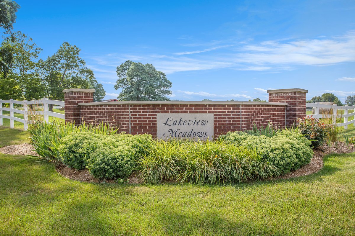 ClancyTeamRE's tweet photo. Build your dream home in Lakeview Meadows!! 
Gorgeous 2.78 acres with easy access to I-94. 

1978 Hickory Ridge, Galesburg 

Call Team Clancy today for more details! 
269-629-4186

https://t.co/Ej44zuf1Oj https://t.co/S7bAoOwggG