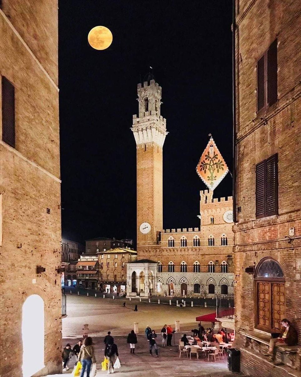 must_travel's tweet photo. #Siena, #Italy. #travel #musttravel https://t.co/0MUp3FP2RG