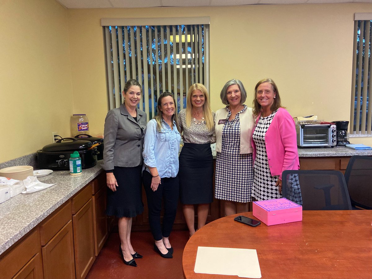 Thank you ⁦<a href="/Ironworkers44/">Ironworkers Local 44</a>⁩ for taking the time to hear why we’re running. You really did build this city! ⁦<a href="/JudgeLuebbers/">Judge Jody Luebbers</a>⁩ ⁦<a href="/kinsleyforjudge/">Jennifer Kinsley</a>⁩ ⁦@voterachelbaker⁩