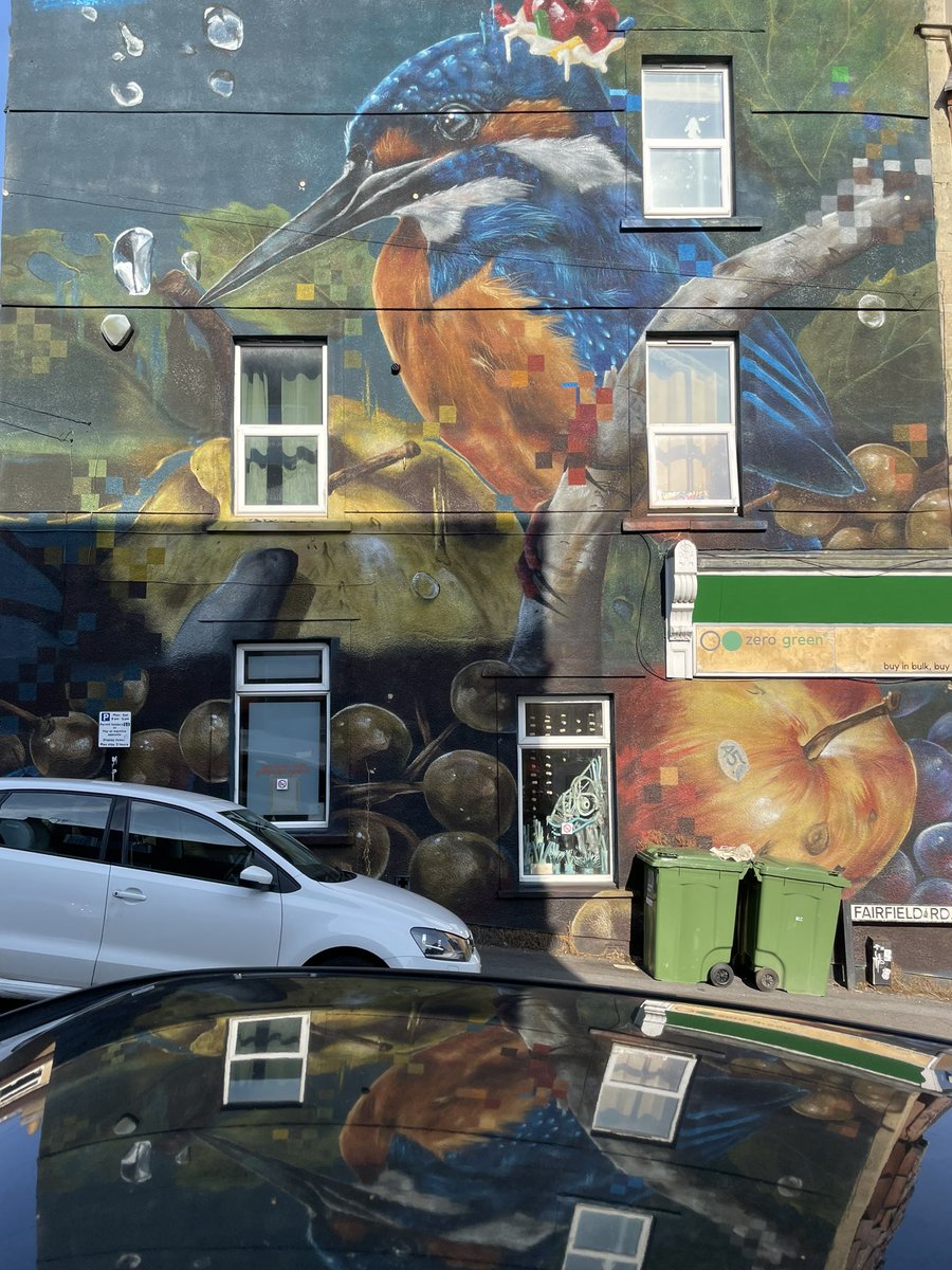 Made the most of an free afternoon with a cracking late lunch <a href="/SonnyStores1/">Sonny Stores</a> &amp; an <a href="/Upfest/">UPFEST</a> catch up 🎨 Perfect sunny afternoon in BS3
