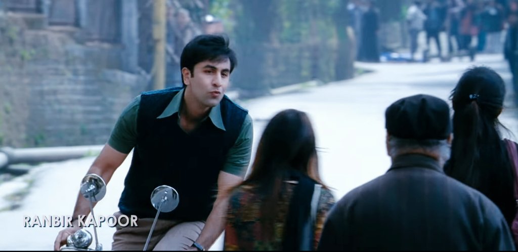 KrummYummWatch's tweet photo. The aesthetics that #Barfi served 💯 
(1/n)
@basuanurag
#10YearsOfBarfi https://t.co/enIADOlYrL