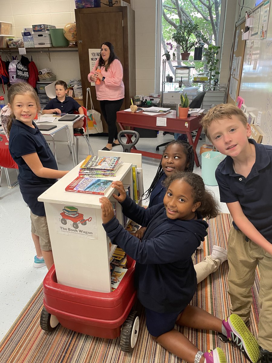 SCSFofGA's tweet photo. Our Book Wagon recently made a stop at @LTCSMavericks where students selected their very own books! Keep reading, Mavericks! Donors make this happen. Give online: https://t.co/adGiLC8P6v #BookWagon https://t.co/HzOF9ni8BX